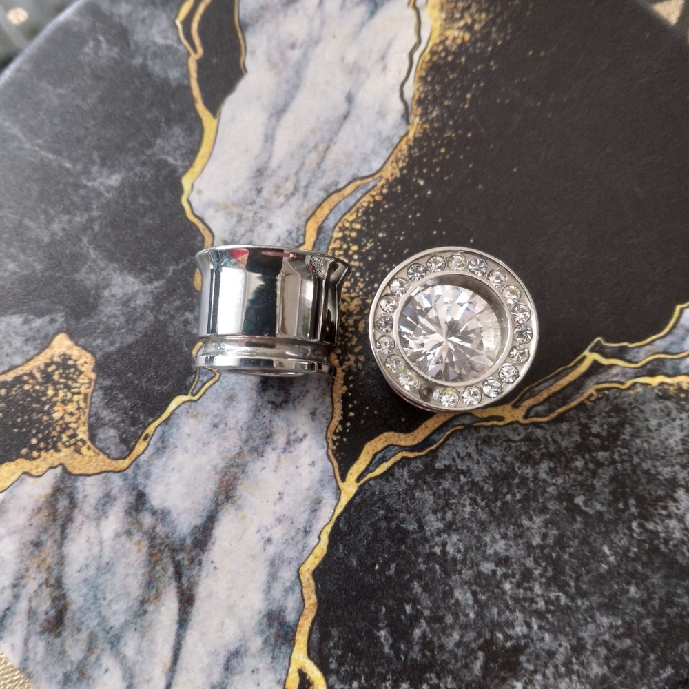 Pair 14mm cz super bling plugs earrings jewelry ***missing Some Stones*** - Picture 2 of 3
